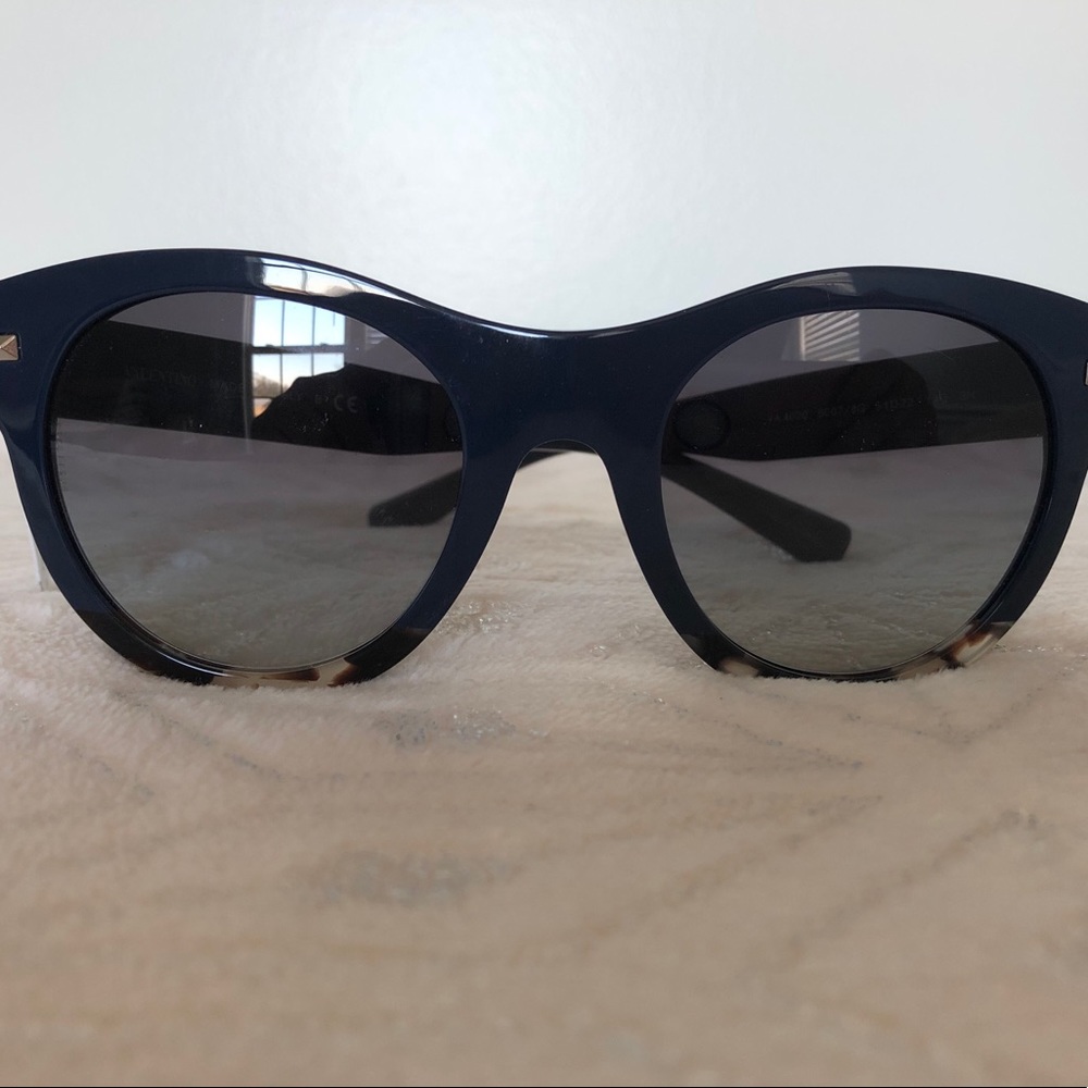 Valentino Modified Round 51mm Sunglasses Blue Hava - Picture 5 of 8